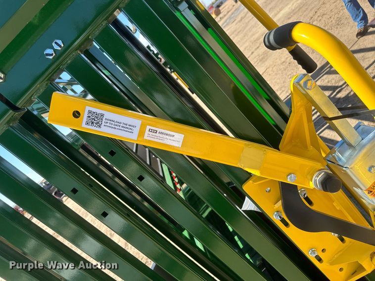 image for item DH1917 Arrowquip Q-Catch 54 series  livestock squeeze chute