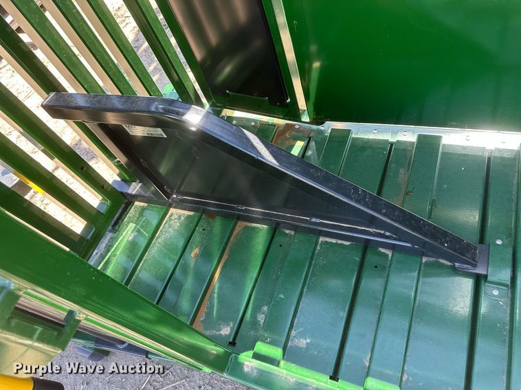 image for item DH1917 Arrowquip Q-Catch 54 series  livestock squeeze chute