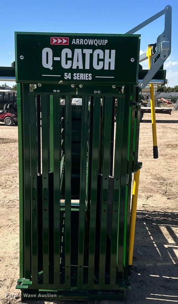 image for item DH1918 Arrowquip Q-Catch 54 series  livestock squeeze chute
