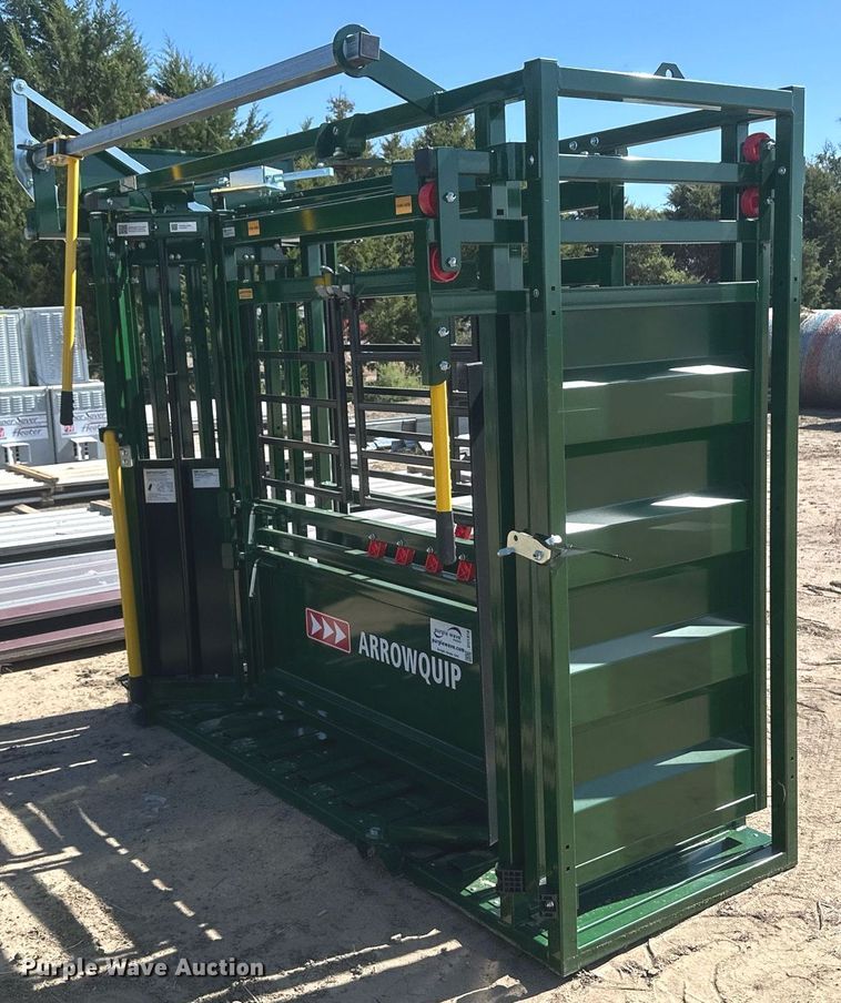 image for item DH1918 Arrowquip Q-Catch 54 series  livestock squeeze chute