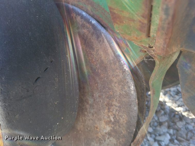 image for item DK1141 John Deere 7100  planter