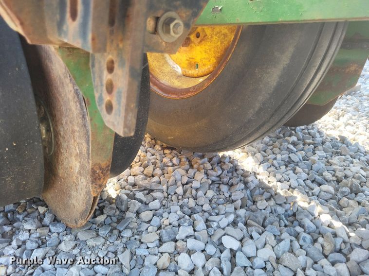 image for item DK1141 John Deere 7100  planter