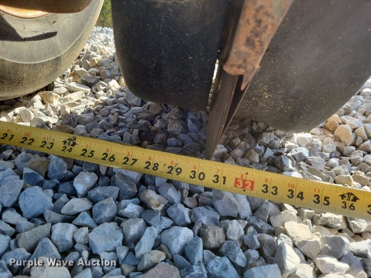 image for item DK1141 John Deere 7100  planter