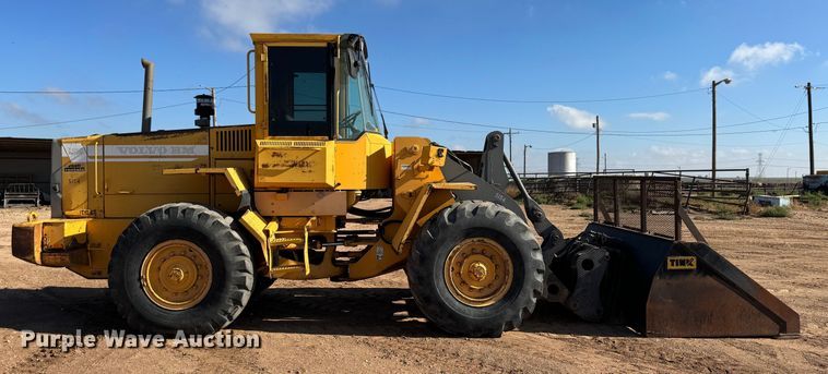 image for item DK2548 1995 Volvo L90C  wheel loader