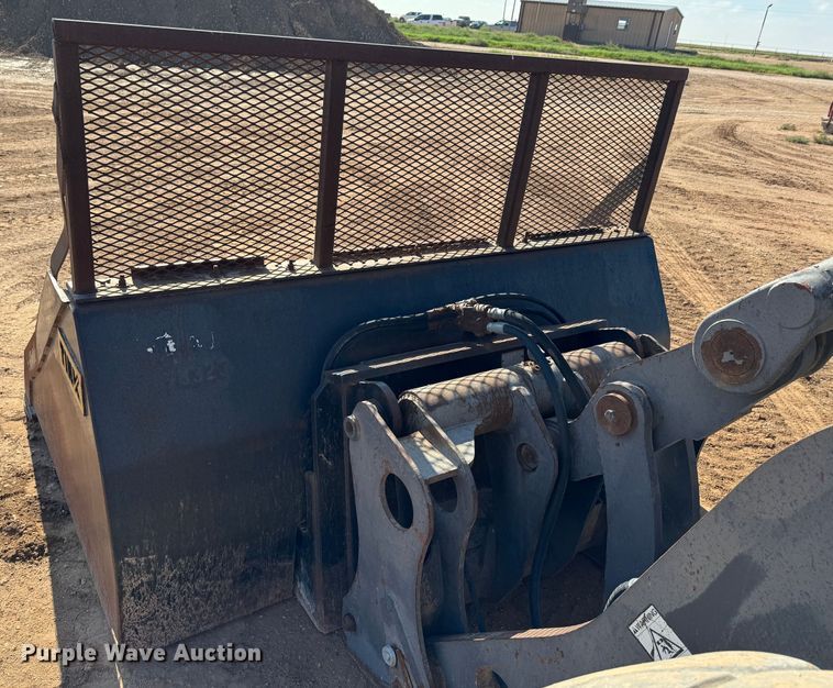 image for item DK2548 1995 Volvo L90C  wheel loader