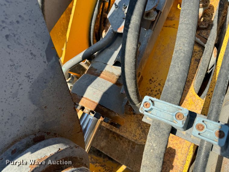 image for item DK2548 1995 Volvo L90C  wheel loader