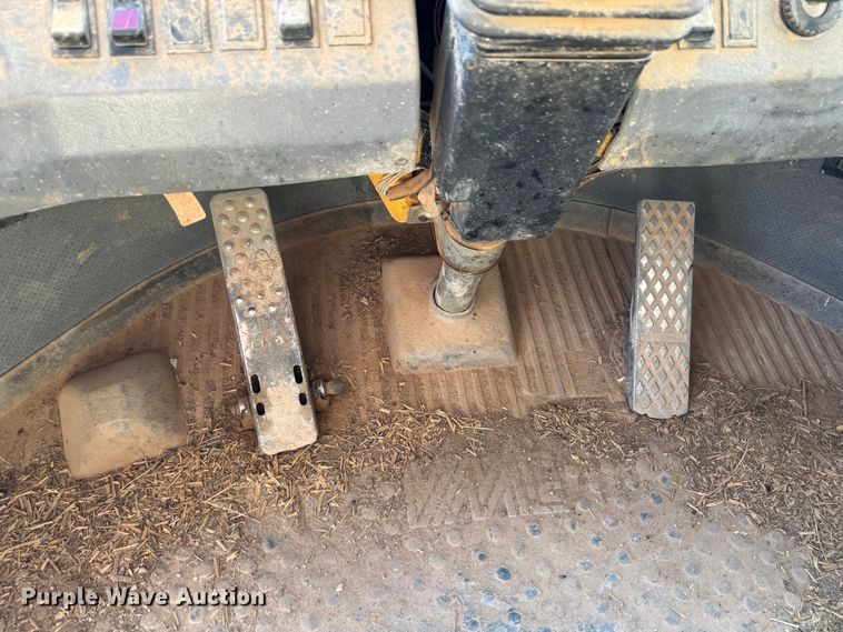 image for item DK2548 1995 Volvo L90C  wheel loader