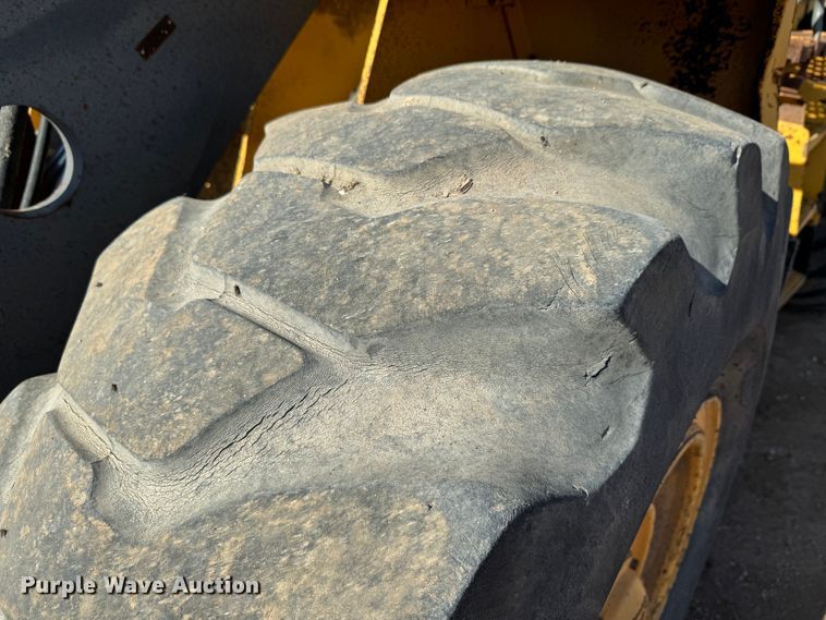 image for item DK2548 1995 Volvo L90C  wheel loader