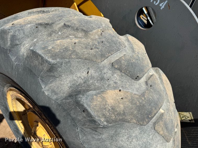 image for item DK2548 1995 Volvo L90C  wheel loader