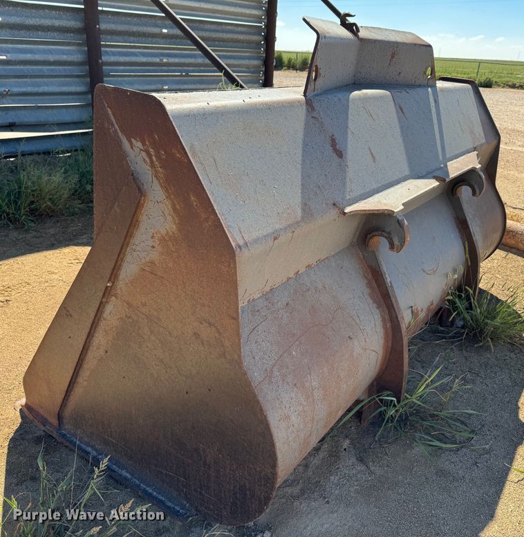 image for item DK2548 1995 Volvo L90C  wheel loader