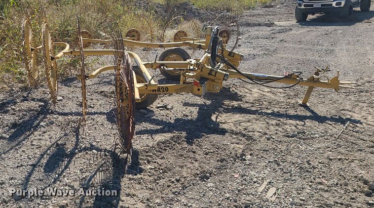 image for item DK4109 Vermeer WR20  hay rake