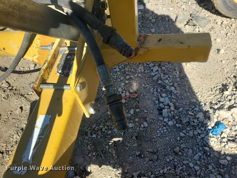 image for item DK4109 Vermeer WR20  hay rake