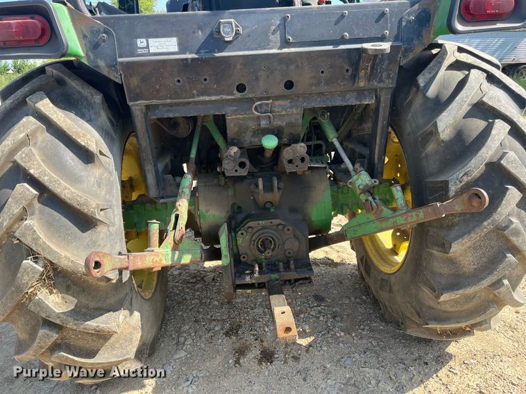 image for item DM2002 1984 John Deere 2550  tractor