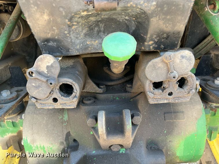 image for item DM2002 1984 John Deere 2550  tractor