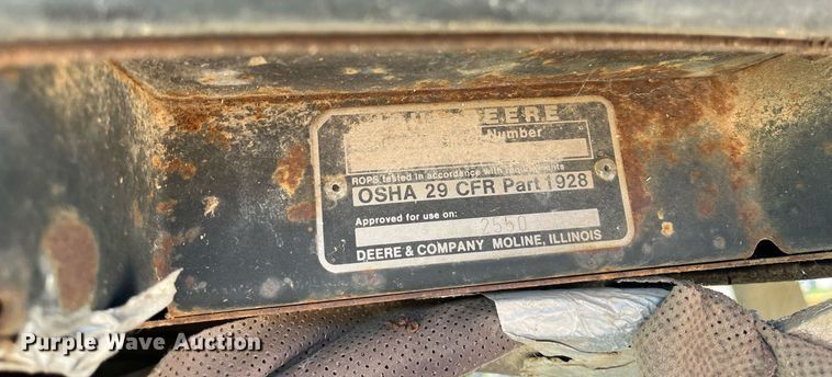 image for item DM2002 1984 John Deere 2550  tractor