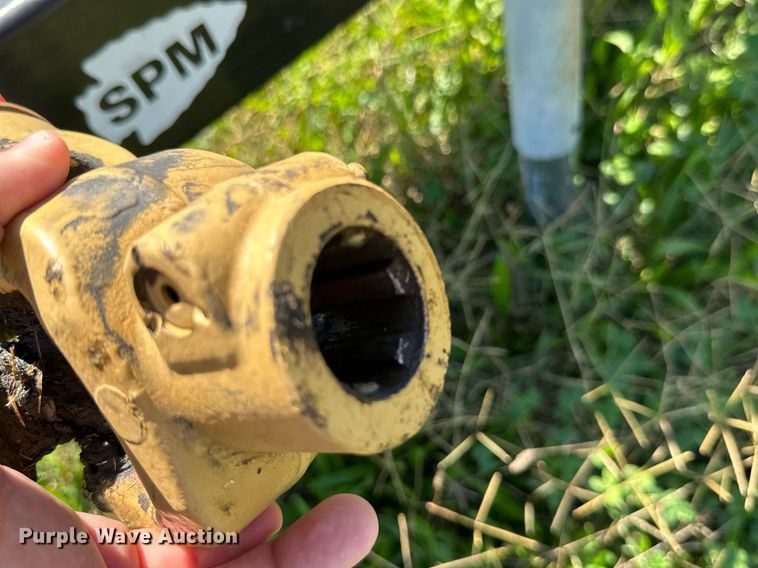 image for item DM6495 New Holland H6750  disc mower