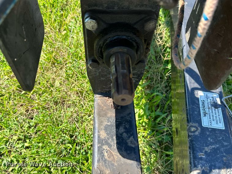 image for item DM6495 New Holland H6750  disc mower