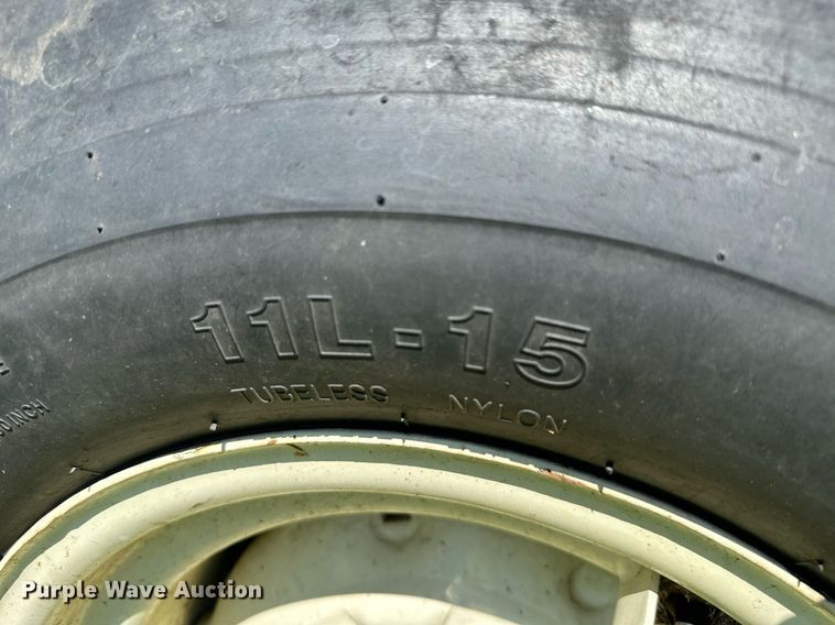 image for item DM6495 New Holland H6750  disc mower