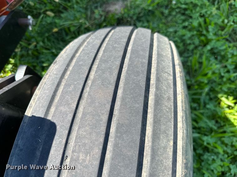 image for item DM6495 New Holland H6750  disc mower