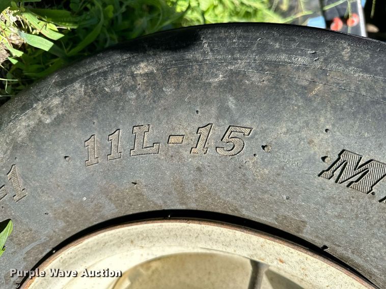 image for item DM6496 New Holland 617  disc mower