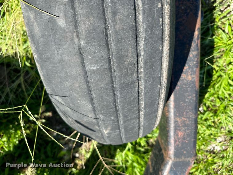 image for item DM6496 New Holland 617  disc mower