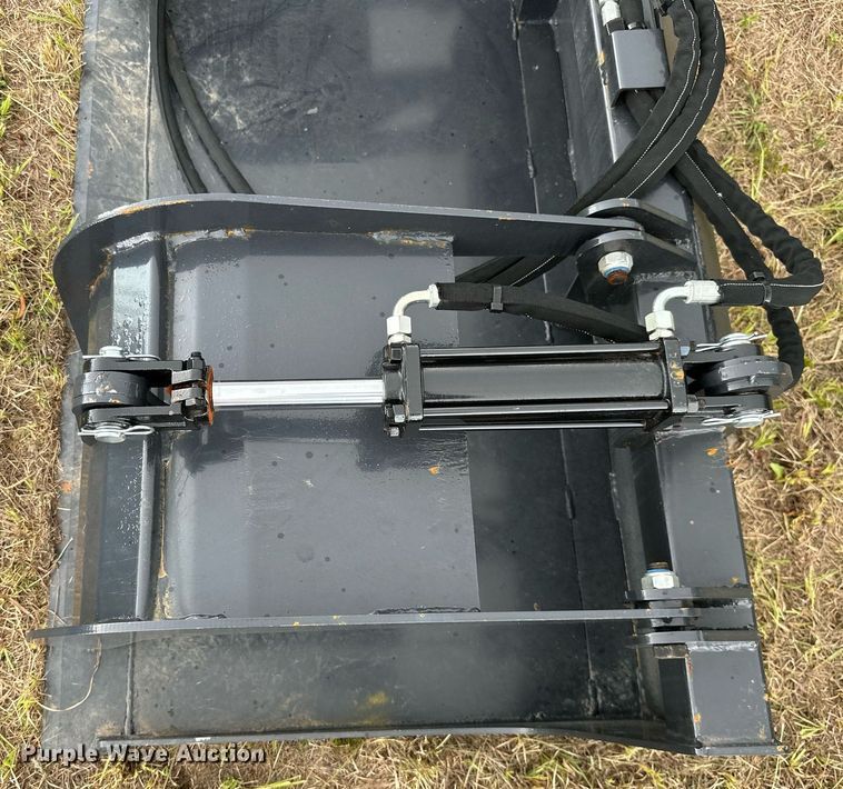 image for item DM6536 2023 Wolverine GB-11-72W  skid steer grapple bucket