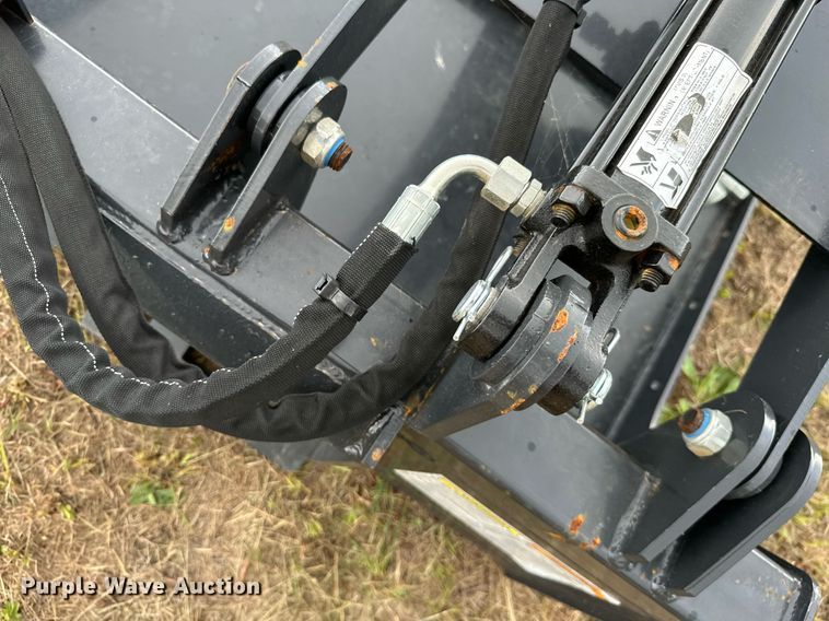 image for item DM6536 2023 Wolverine GB-11-72W  skid steer grapple bucket