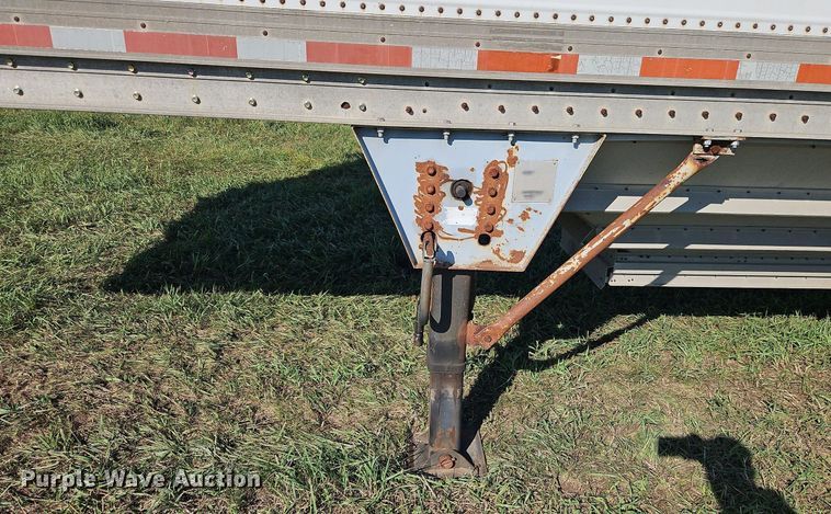 image for item DP2456 1993 Wilson DWH-200  grain trailer