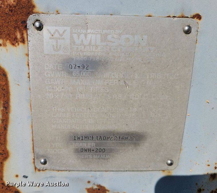image for item DP2456 1993 Wilson DWH-200  grain trailer