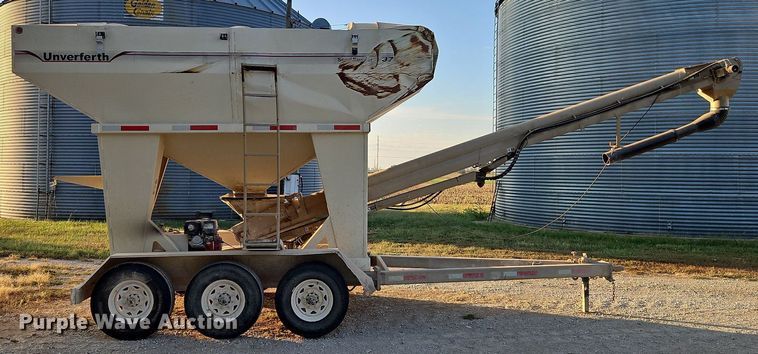 image for item DP2463 Unverterth Seedrunner 3750  seed tender