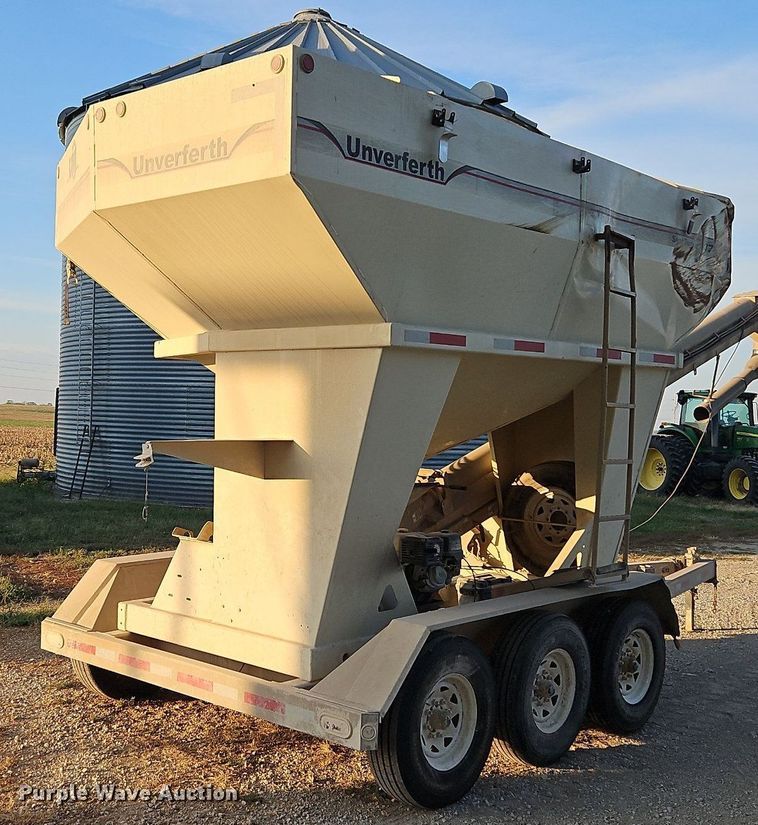 image for item DP2463 Unverterth Seedrunner 3750  seed tender