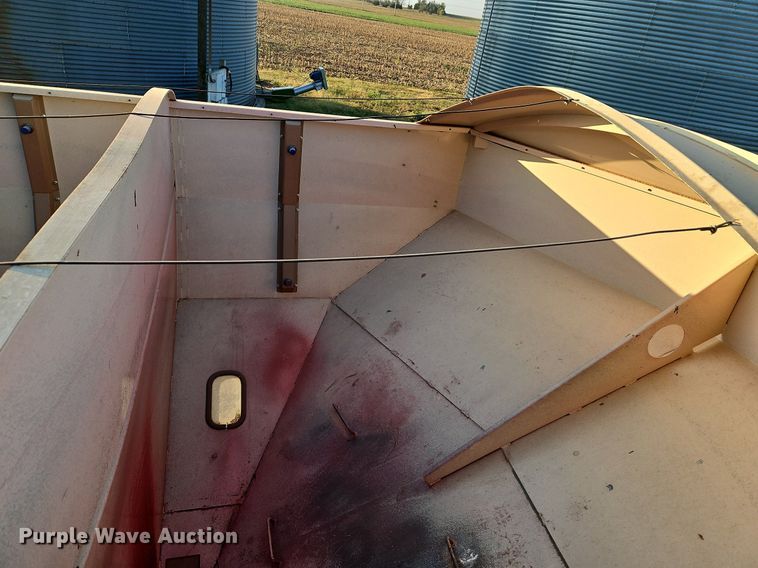 image for item DP2463 Unverterth Seedrunner 3750  seed tender