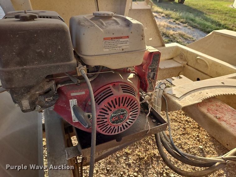 image for item DP2463 Unverterth Seedrunner 3750  seed tender