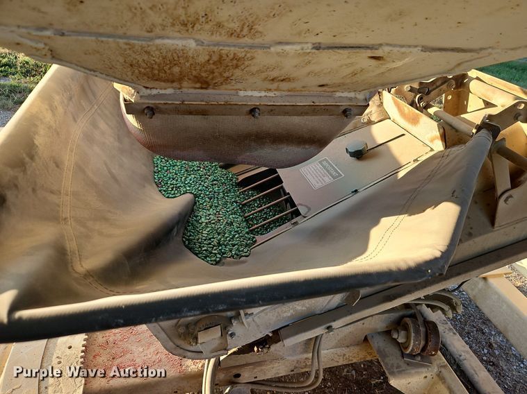 image for item DP2463 Unverterth Seedrunner 3750  seed tender