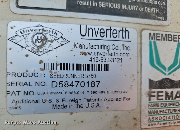 image for item DP2463 Unverterth Seedrunner 3750  seed tender