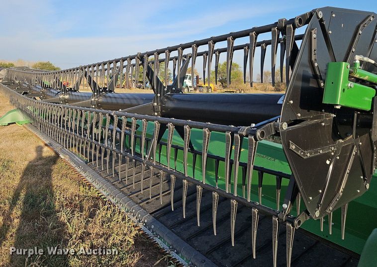image for item DP2464 John Deere RD35F  flex draper head