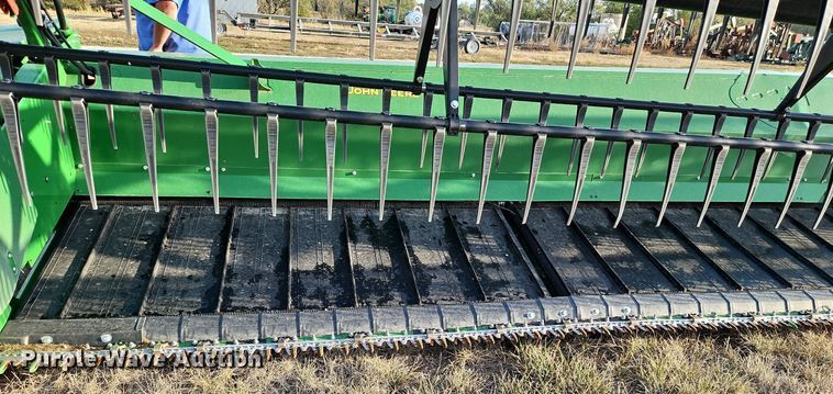 image for item DP2464 John Deere RD35F  flex draper head