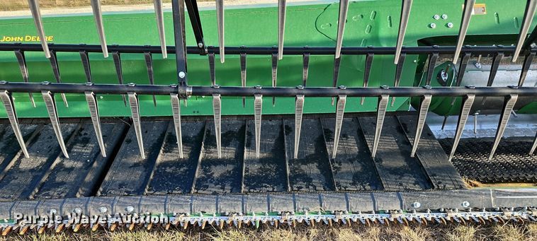 image for item DP2464 John Deere RD35F  flex draper head