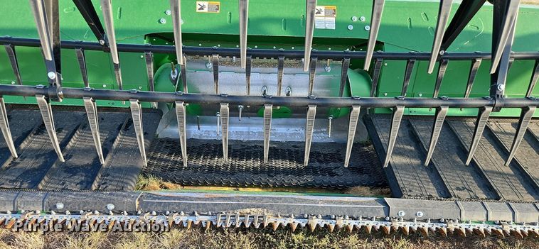 image for item DP2464 John Deere RD35F  flex draper head