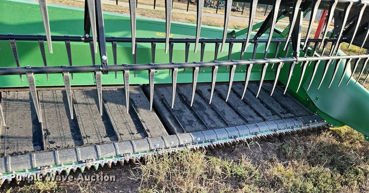 image for item DP2464 John Deere RD35F  flex draper head