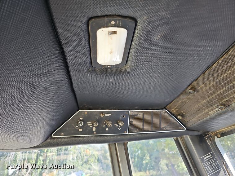 image for item DQ1185 1979 International 1086  tractor