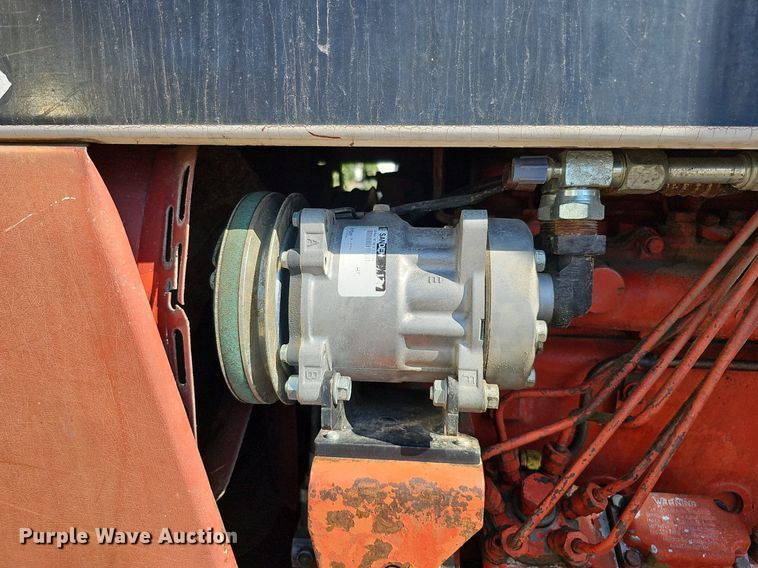 image for item DQ1185 1979 International 1086  tractor