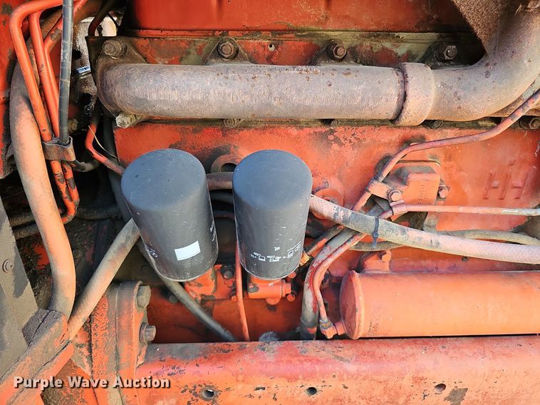 image for item DQ1185 1979 International 1086  tractor