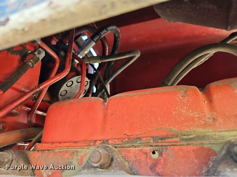 image for item DQ1185 1979 International 1086  tractor