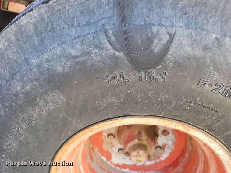 image for item DQ1185 1979 International 1086  tractor