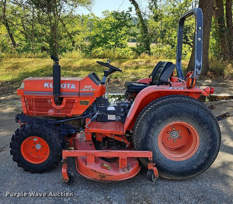 image for item DQ1188 1991 Kubota B2150HSD  MFWD tractor