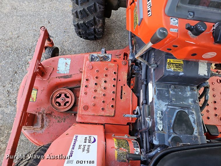 image for item DQ1188 1991 Kubota B2150HSD  MFWD tractor