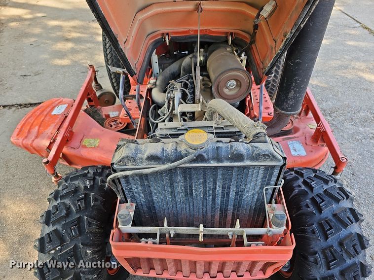 image for item DQ1188 1991 Kubota B2150HSD  MFWD tractor