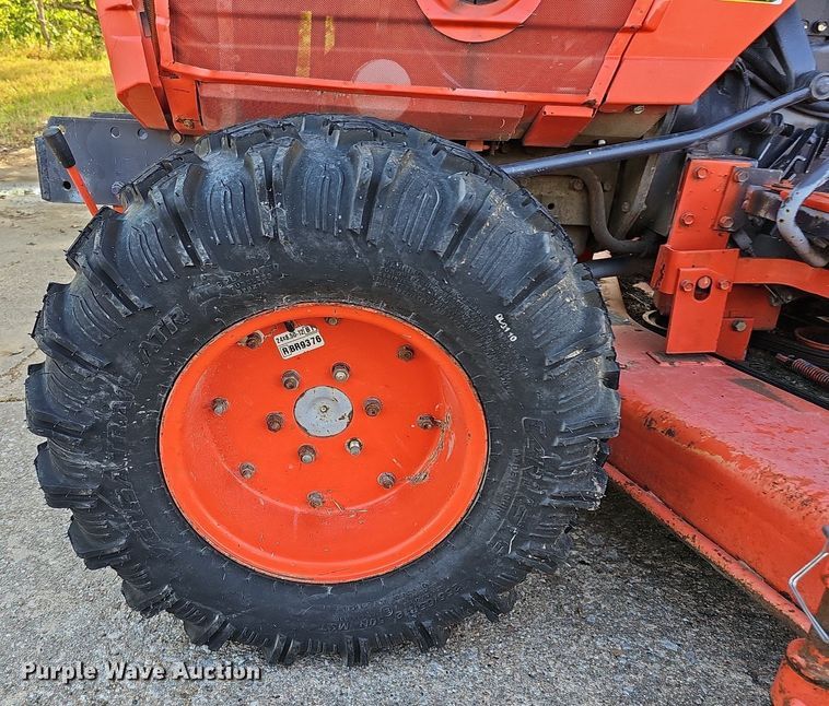 image for item DQ1188 1991 Kubota B2150HSD  MFWD tractor