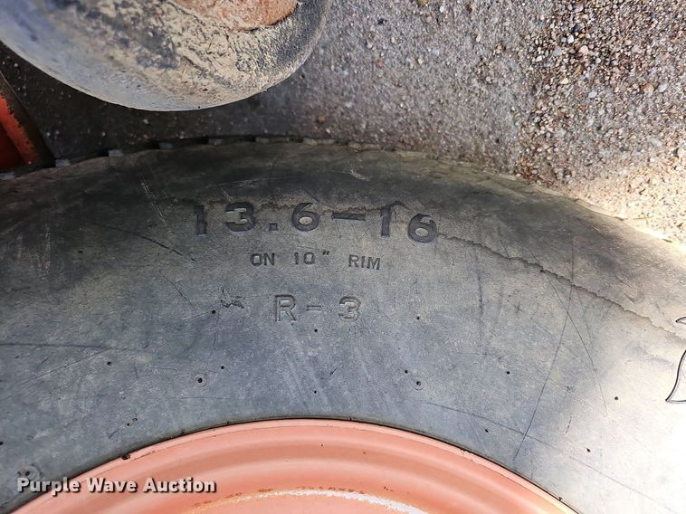 image for item DQ1188 1991 Kubota B2150HSD  MFWD tractor